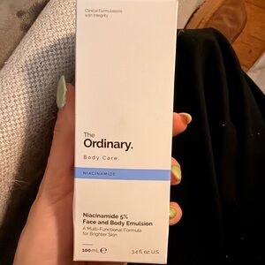 The Ordinary Niacinamide 5% Face & Body Emulsion